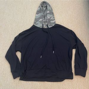 Jac Parker hooded sweater